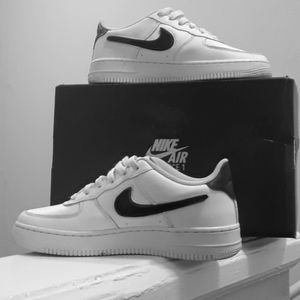 Af1 low top Velcro swoosh